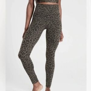 Athleta Leopard Elation Ultra High Rise Tight - XS